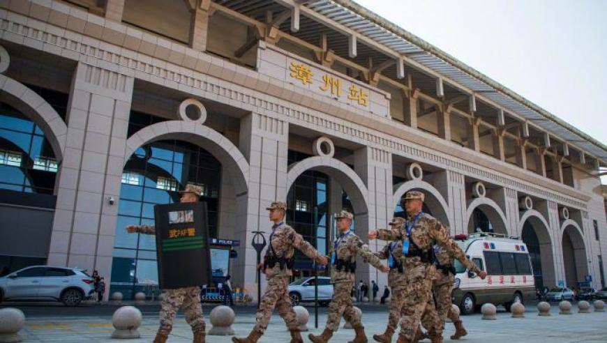 被王毅认出的外国记者劝诫“台独”,2025澳门六合资料网站2,最新核心解答落实_终极版V15.36