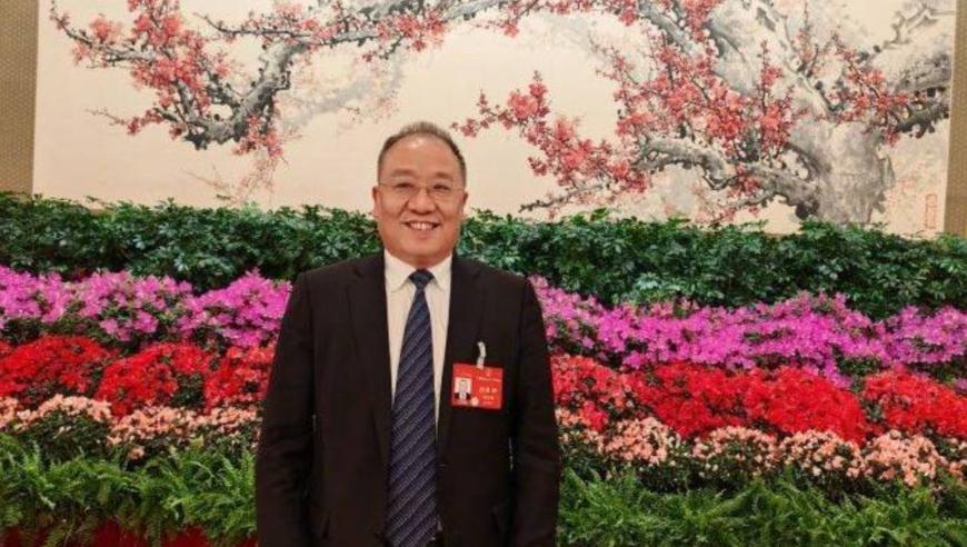 2025年香港正版内部资料,金价创新高幕后推手“骤变”,完美答案解释落实_优选版V11.85