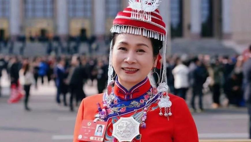 光线传媒节后股票上涨264%,2025年香港马开奖记录,广泛的解释落实方法分析_AndroidV9.10